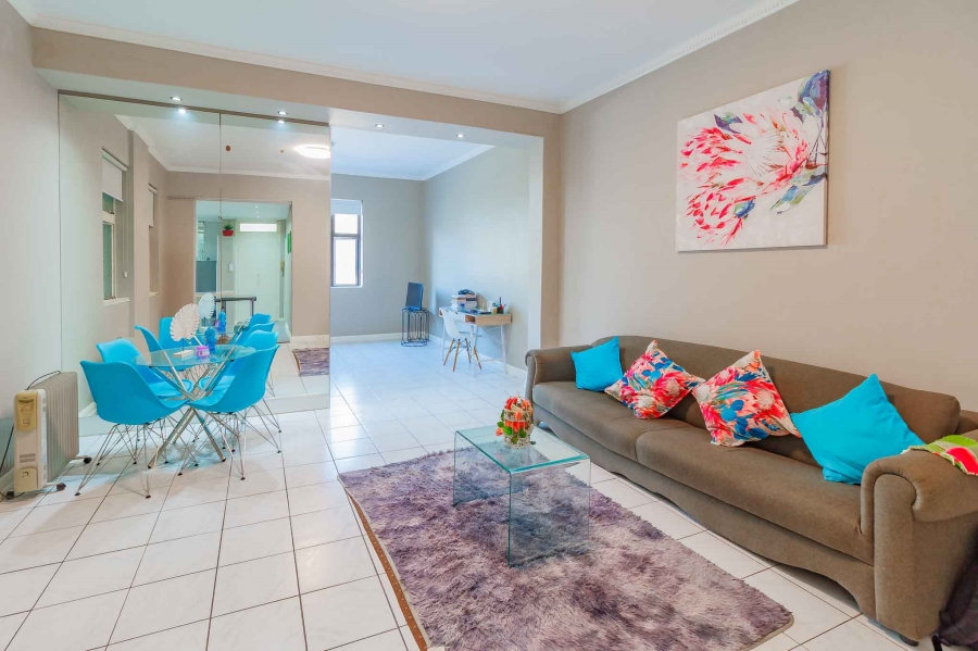 To Let 1 Bedroom Property for Rent in Sea Point Western Cape